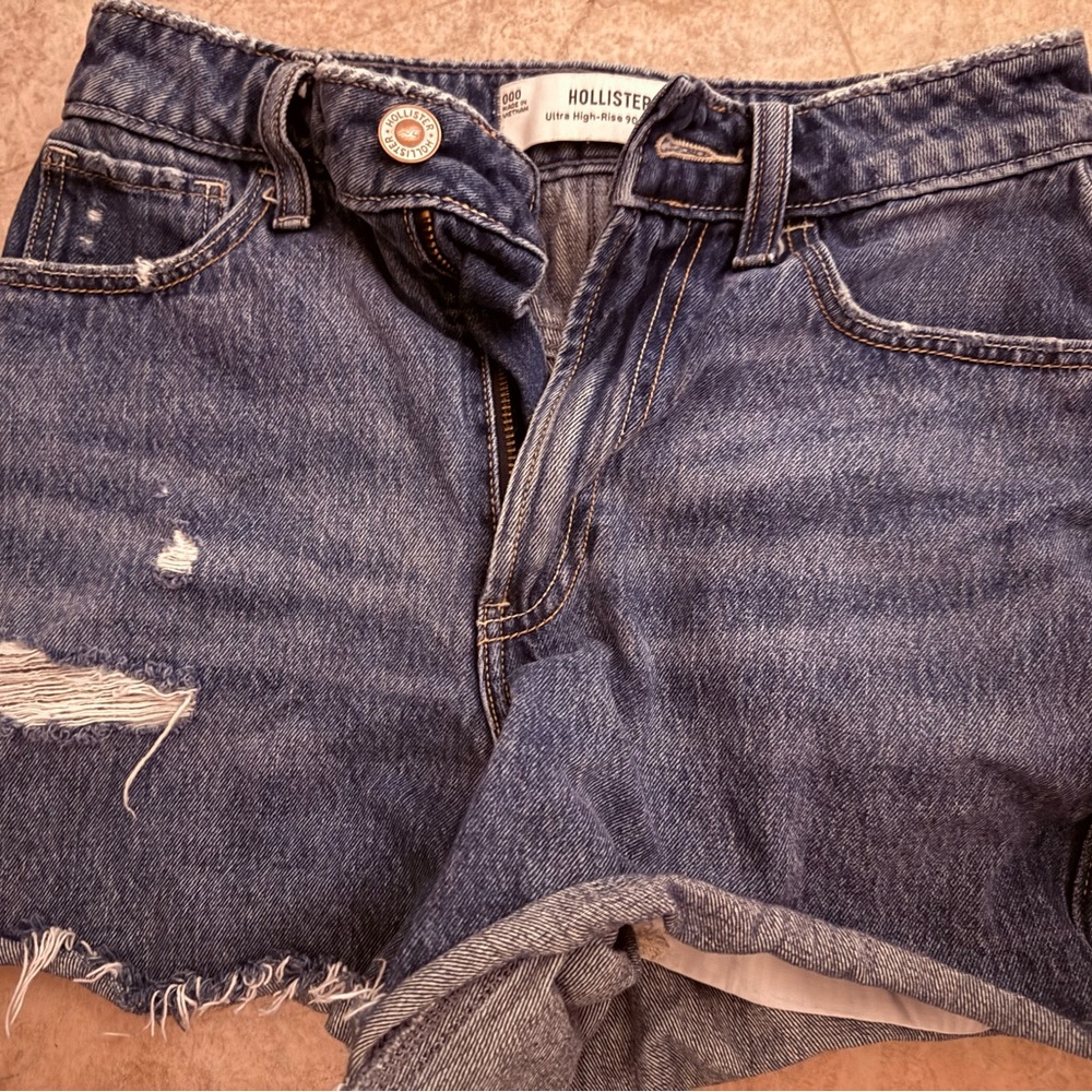 Hollister Ultra High-Rise 90s Short - Denim Blue size 23